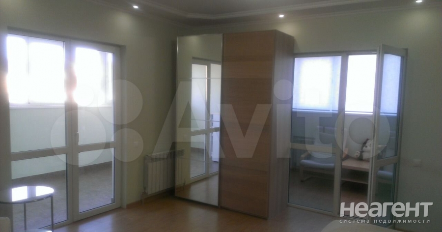 Продается 3-х комнатная квартира, 174 м²