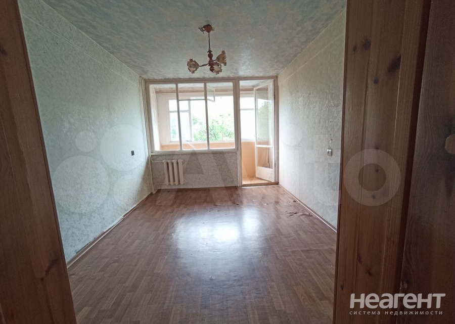 Продается 1-комнатная квартира, 12,4 м²