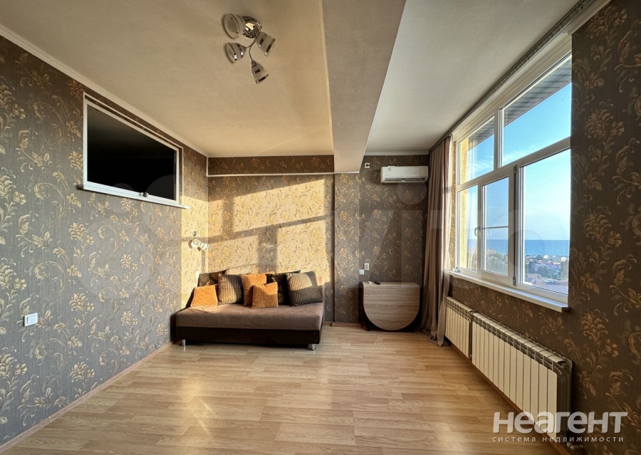 Продается Многокомнатная квартира, 98 м²