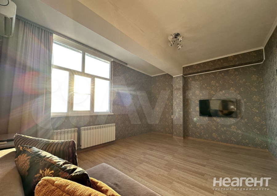 Продается Многокомнатная квартира, 98 м²