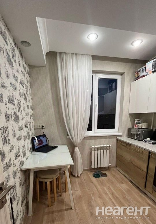 Продается 1-комнатная квартира, 35 м²