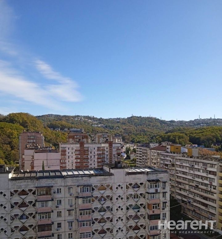 Продается 1-комнатная квартира, 36 м²