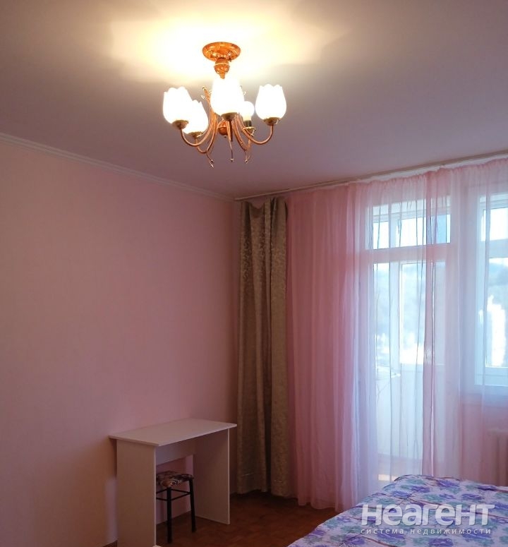 Продается 1-комнатная квартира, 36 м²