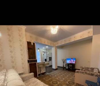 Продается 1-комнатная квартира, 43 м²