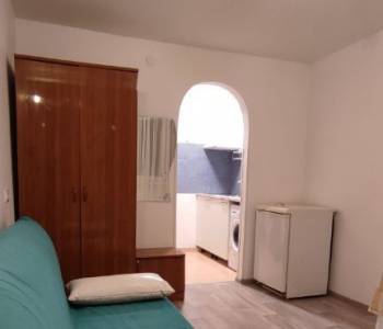 Продается 1-комнатная квартира, 18 м²