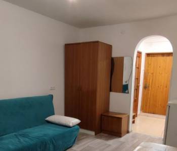 Продается 1-комнатная квартира, 18 м²