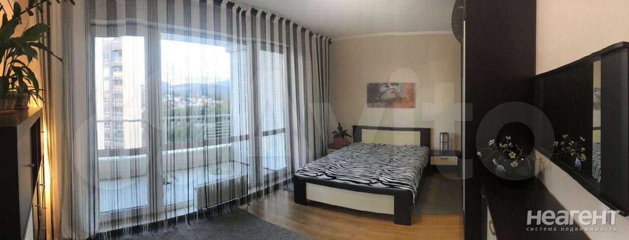 Продается 3-х комнатная квартира, 93 м²