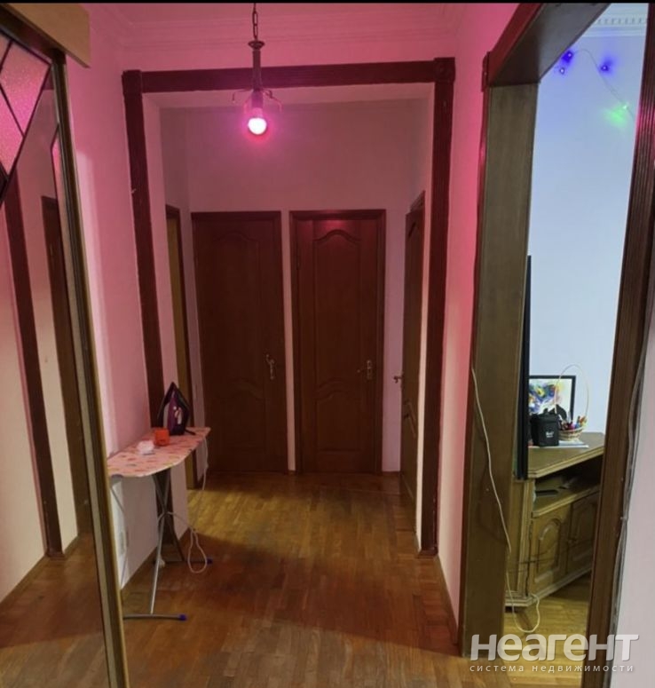 Продается 3-х комнатная квартира, 80 м²