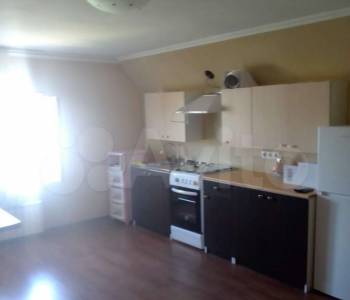 Продается Дом, 180 м²