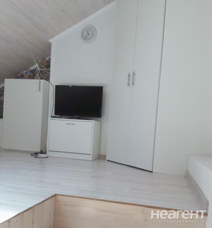 Продается 1-комнатная квартира, 32 м²