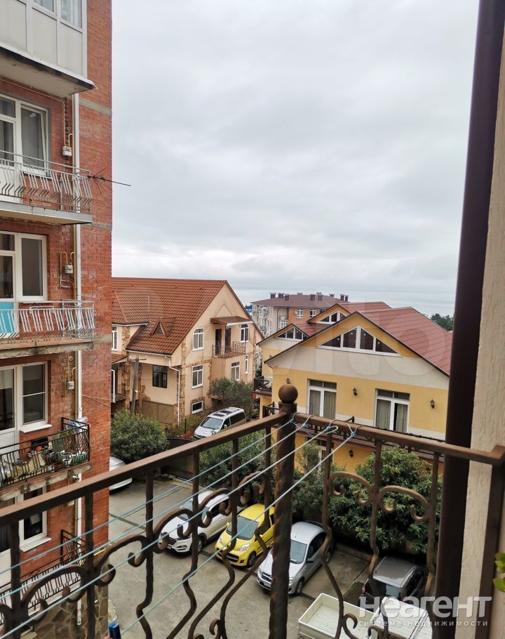 Продается 1-комнатная квартира, 27,6 м²