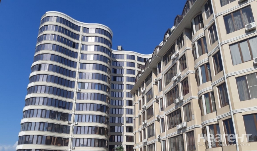 Продается 1-комнатная квартира, 74,2 м²