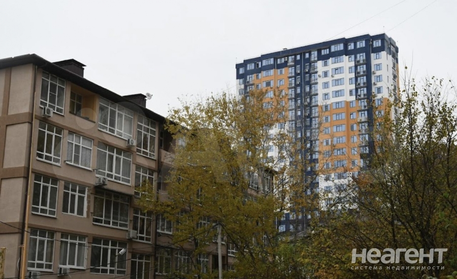 Продается 1-комнатная квартира, 46 м²