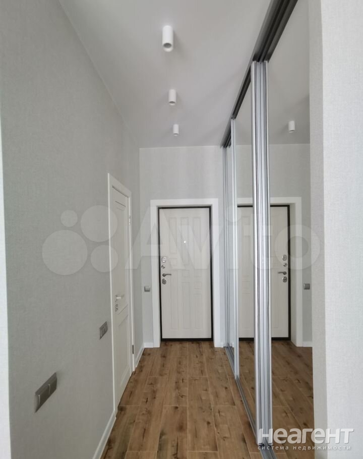 Продается 1-комнатная квартира, 30 м²