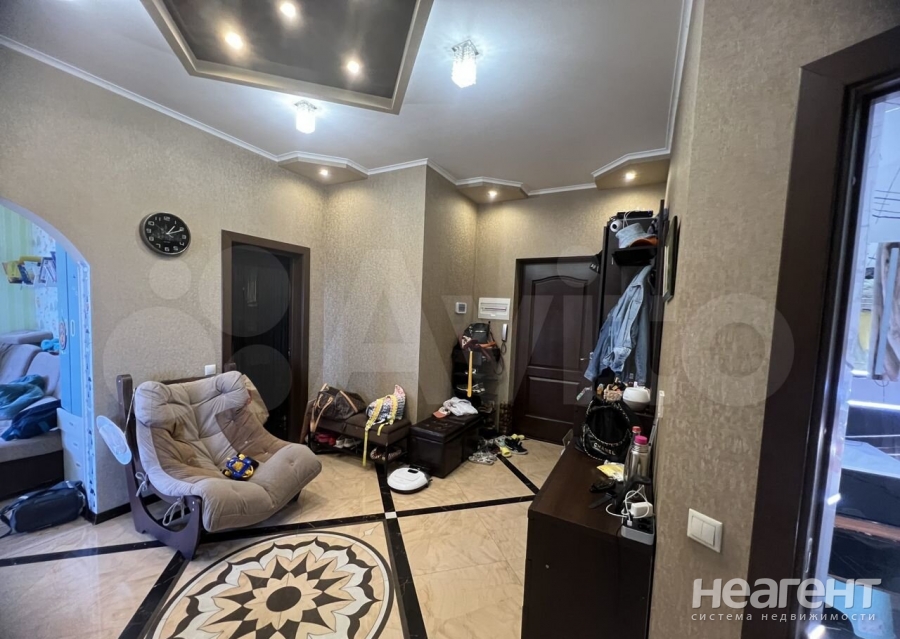 Продается Многокомнатная квартира, 106 м²