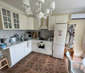 Продается Многокомнатная квартира, 101 м²