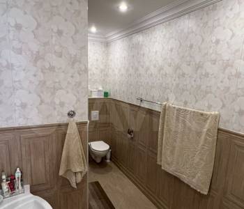 Продается Многокомнатная квартира, 101 м²