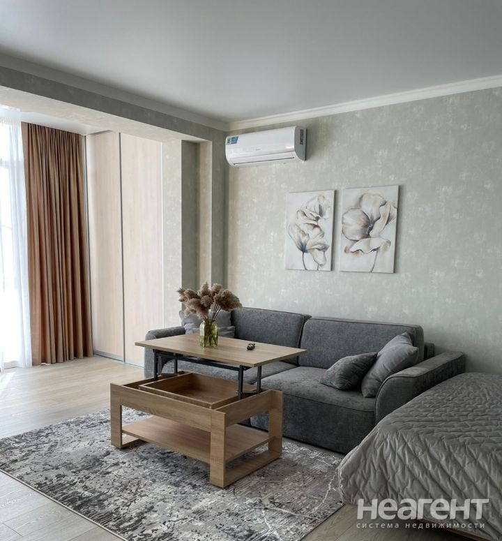 Продается 1-комнатная квартира, 38 м²