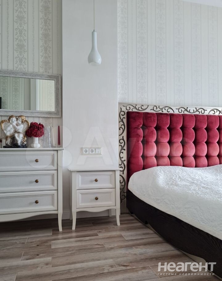 Продается Многокомнатная квартира, 110,4 м²