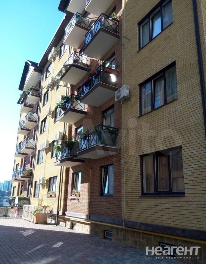 Продается 1-комнатная квартира, 41,2 м²