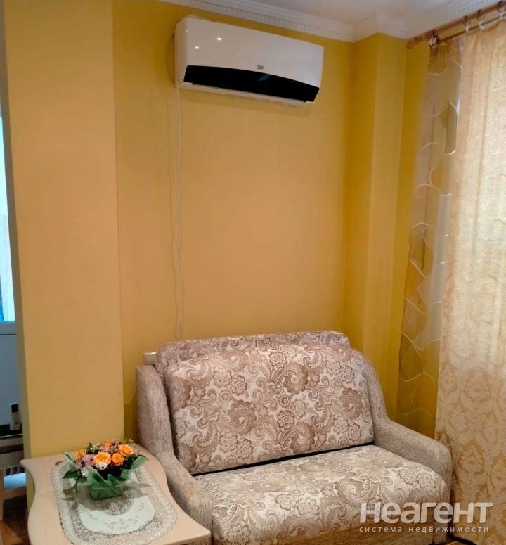 Продается 1-комнатная квартира, 29,6 м²