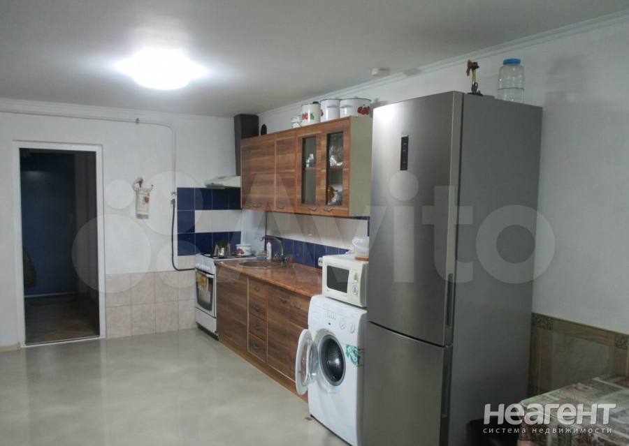 Продается Дом, 180 м²