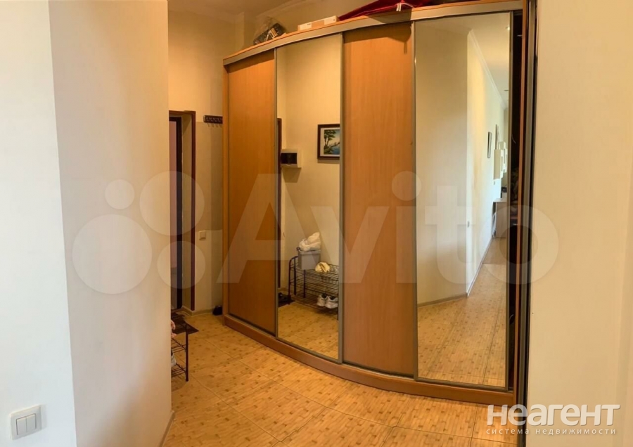 Продается 1-комнатная квартира, 33 м²