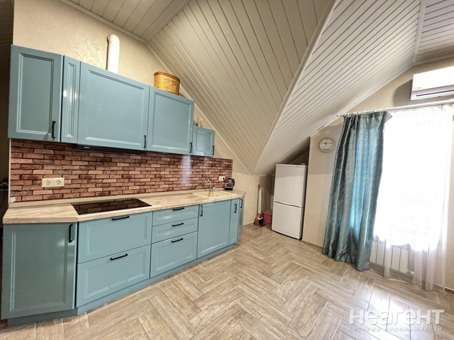 Сдается 2-х комнатная квартира, 65 м²