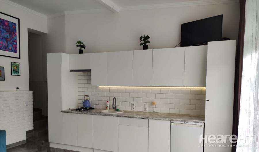 Продается 1-комнатная квартира, 35 м²