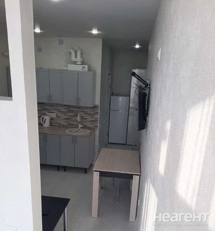 Продается 1-комнатная квартира, 28 м²