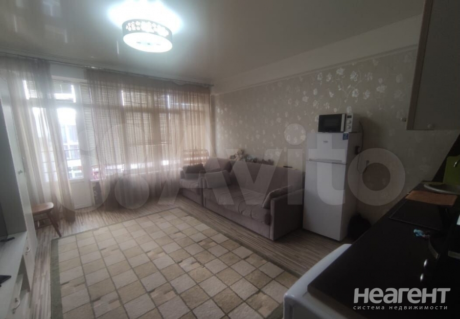 Продается 1-комнатная квартира, 36 м²