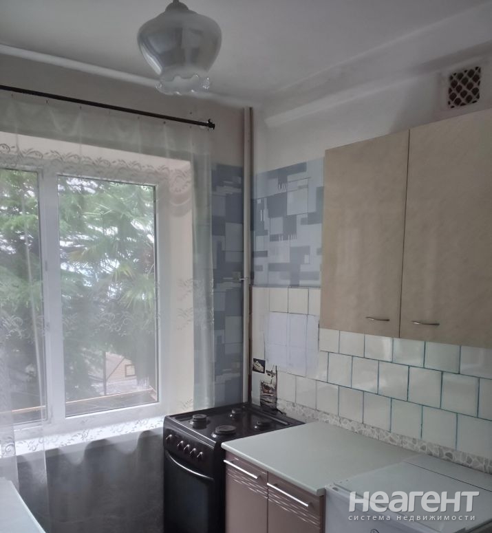 Продается 1-комнатная квартира, 30 м²