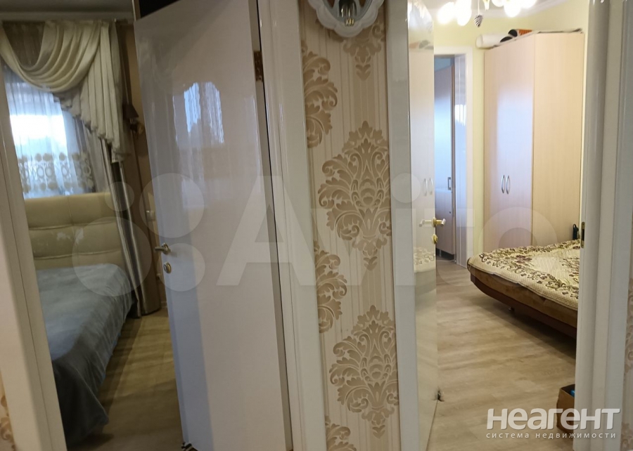 Продается 1-комнатная квартира, 55 м²