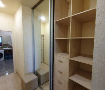 Продается 1-комнатная квартира, 39 м²