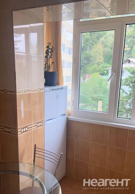 Сдается 2-х комнатная квартира, 42 м²