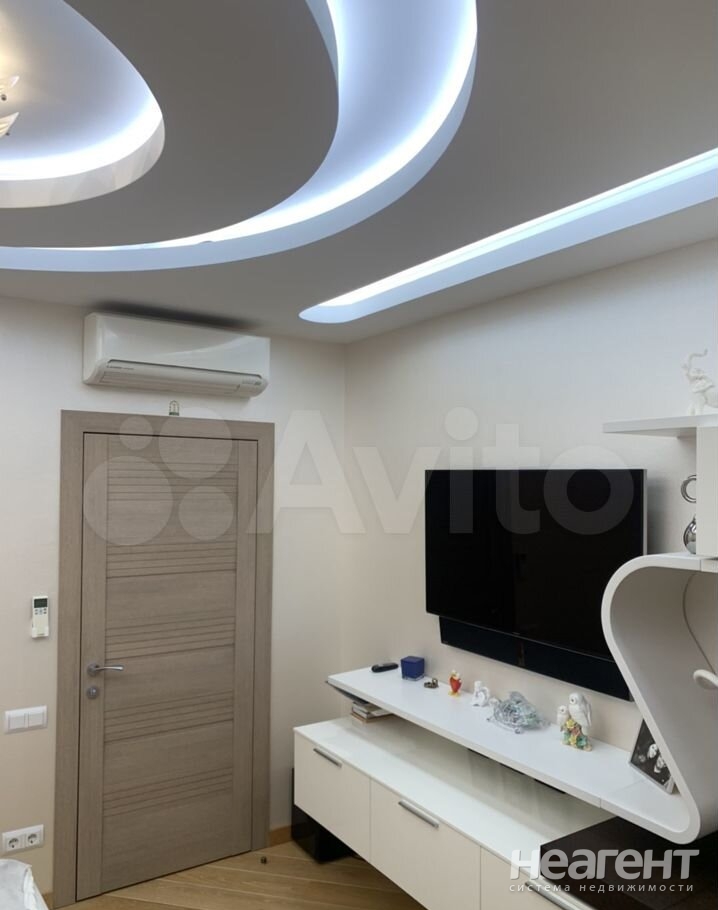 Продается Многокомнатная квартира, 120 м²