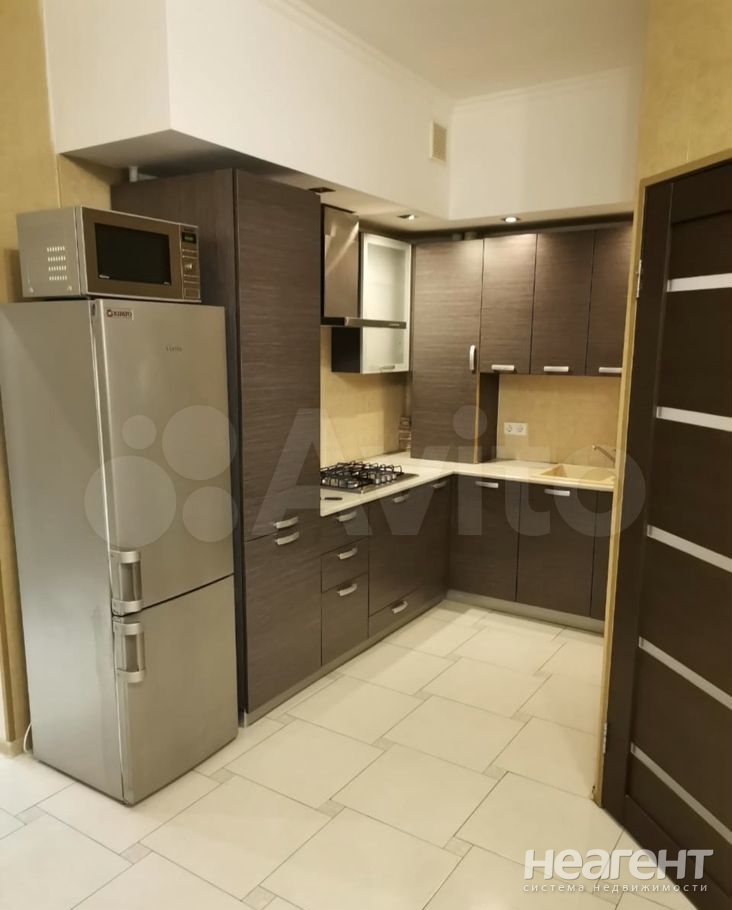 Продается 1-комнатная квартира, 38 м²