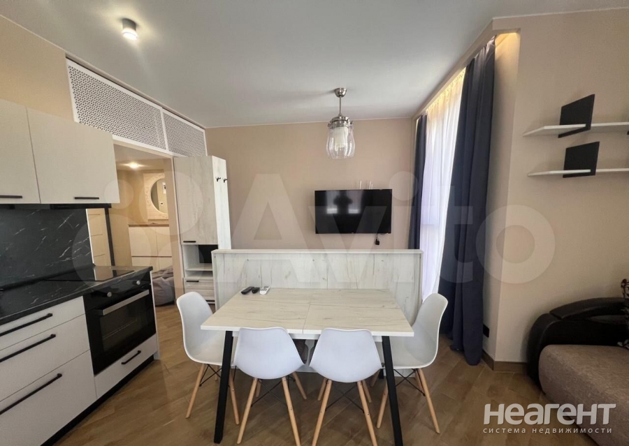 Продается 1-комнатная квартира, 36 м²