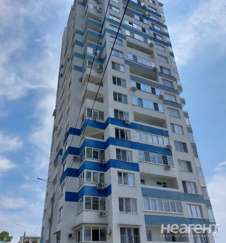 Продается 1-комнатная квартира, 37 м²