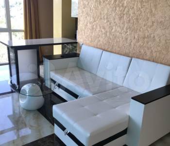 Продается 1-комнатная квартира, 52 м²