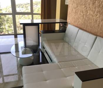 Продается 1-комнатная квартира, 52 м²