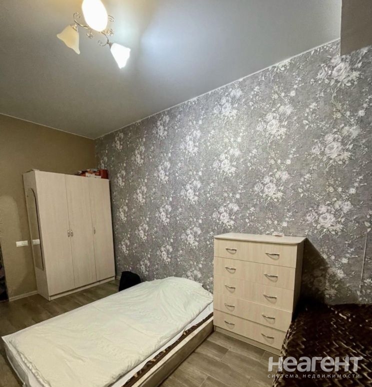 Продается 1-комнатная квартира, 39 м²