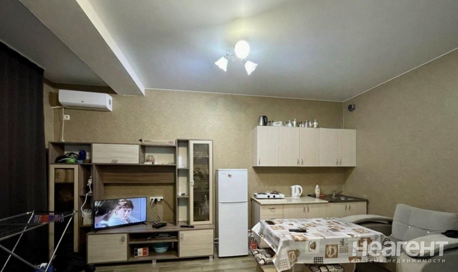 Продается 1-комнатная квартира, 39 м²