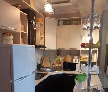 Продается 1-комнатная квартира, 35 м²