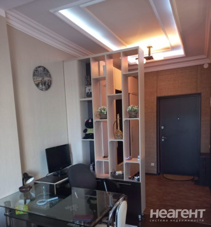 Продается 1-комнатная квартира, 35 м²