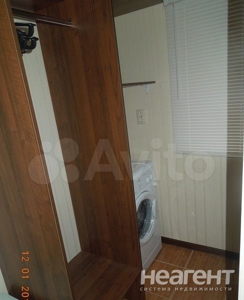 Сдам 1-комнатную квартиру, ул. Лазурная долина, без посредников