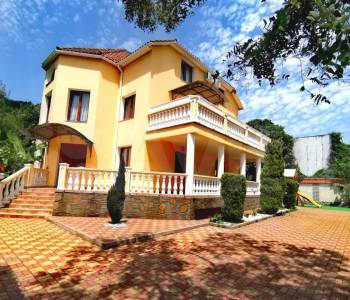 Продается Дом, 475 м²