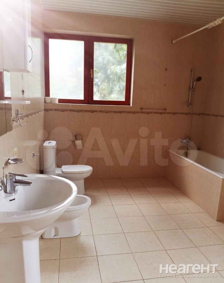 Продается Дом, 475 м²