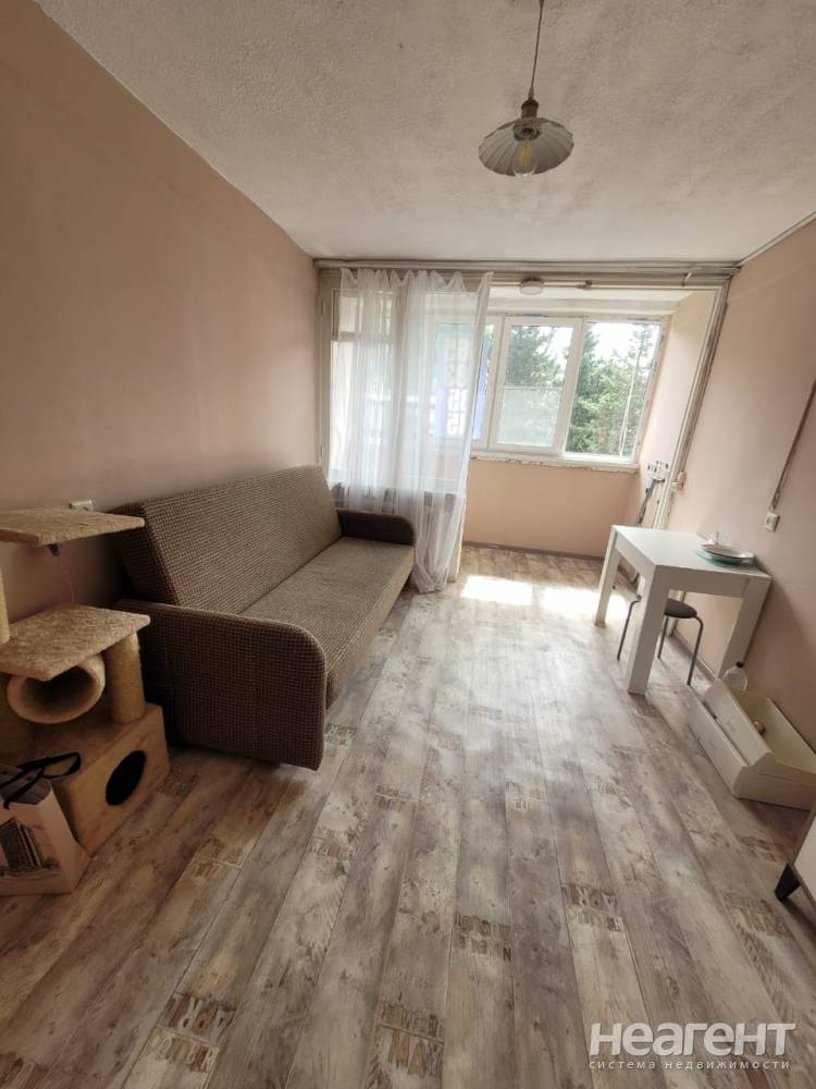 Продается 1-комнатная квартира, 12 м²