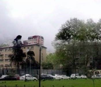 Продается 1-комнатная квартира, 74 м²